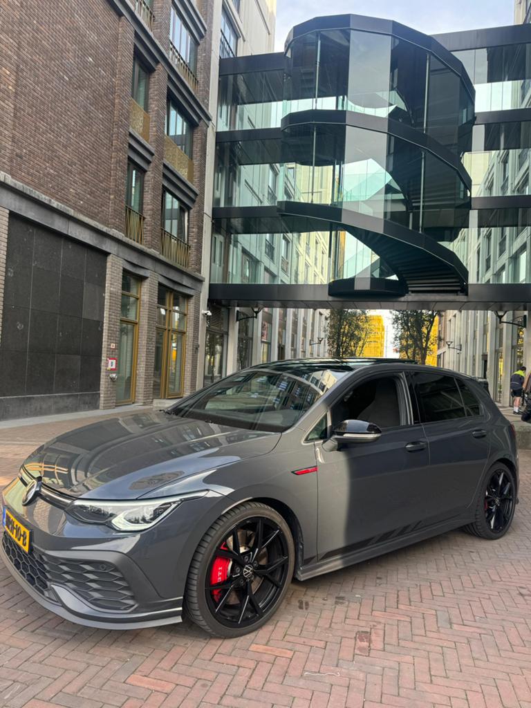 Volkswagen Golf 8 GTI Clubsport OPF 221KW Dsg7 2022 Grijs, 4 cilinders, 1984 cc, Alcantara, 14 km/l