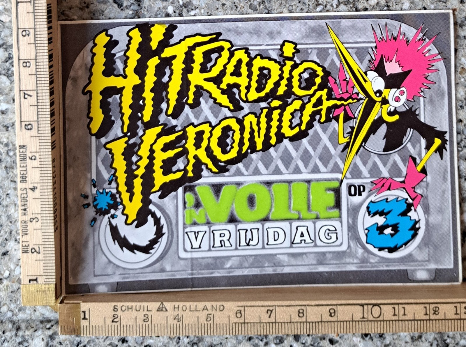 Vintage sticker Hitradio Veronica volle vrijdag op 3, Ophalen of Verzenden, Zo goed als nieuw, Film, Tv of Omroep