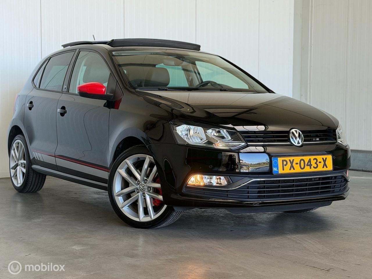 Volkswagen Polo 1.0 TSI Highline Beats|Pano|PDC V+A|Rijklaar, Auto's, Euro 6, Zwart, 570 kg, Geïmporteerd