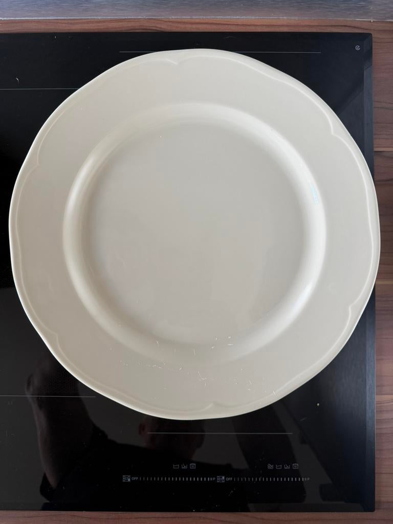 Dudson witte onderborden 32cm, Nieuw, Ophalen of Verzenden, Bord(en), Overige stijlen