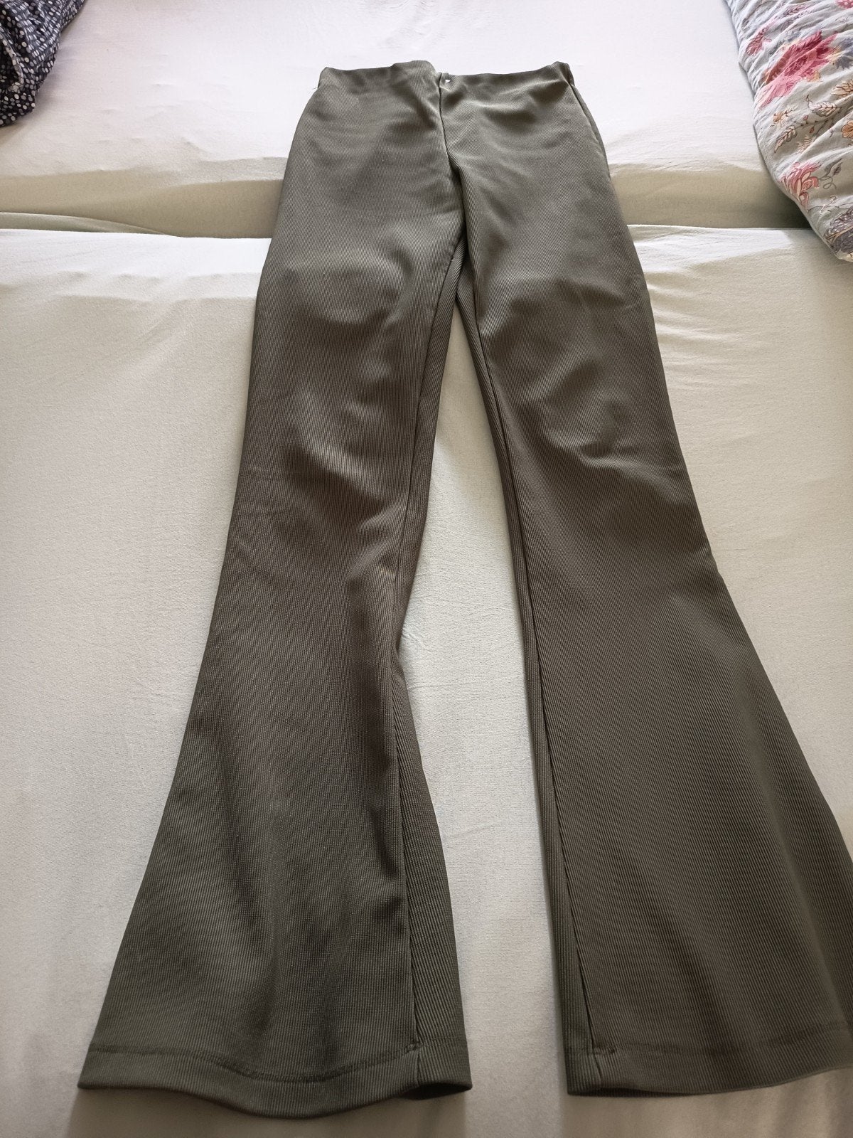 Mooie flared broek maat XS, Ophalen of Verzenden, Nieuw, Maat 34 (XS) of kleiner, Lang