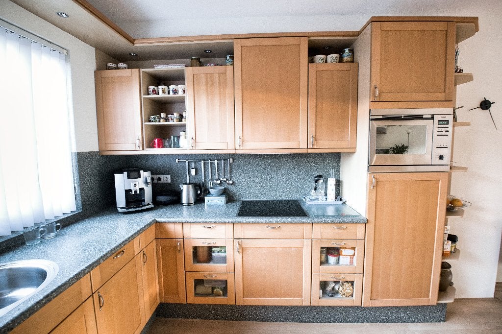 Complete keuken met inbouw apparatuur, Huis en Inrichting, Keuken | Complete keukens, Ophalen, Gebruikt, Overige materialen, Hoekkeuken