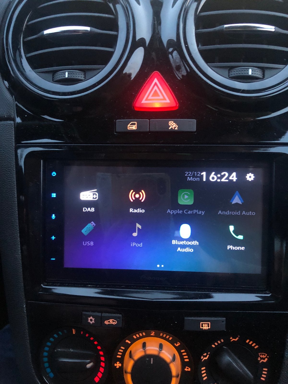 Pioneer SPH-DA160DAB Autoscherm Apple CarPlay Android Auto, Auto diversen, Autoradio's, Ophalen of Verzenden, Nieuw