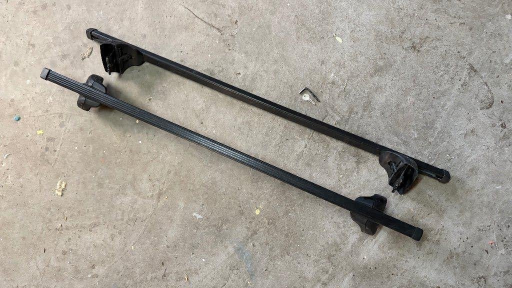 Thule dakdragers (753 + 761) + Renault Megane II fitting set, Ophalen of Verzenden, Gebruikt