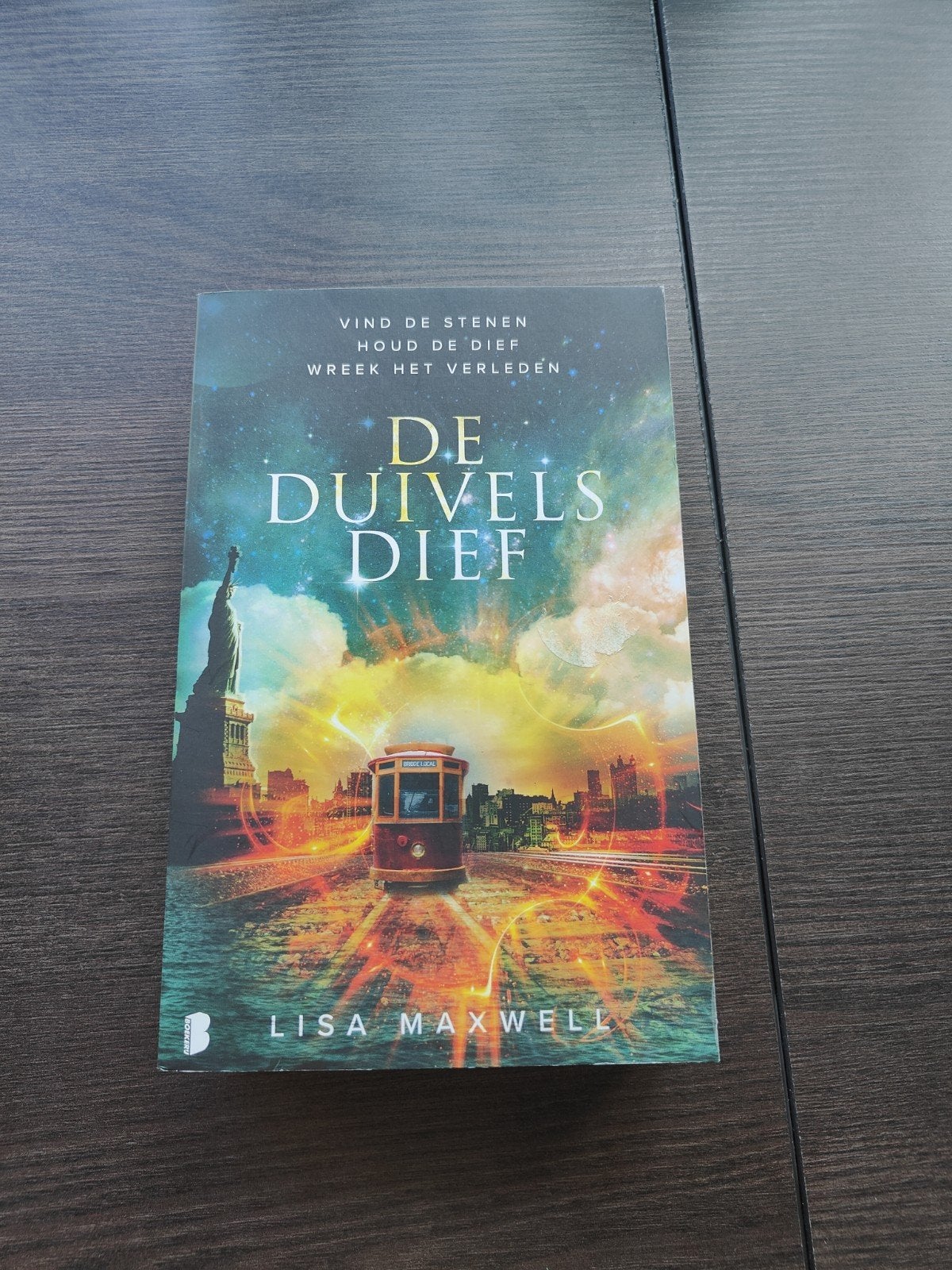 De Duivelsdief - Lisa Maxwell (Fantasy/Young Adult), Boeken, Ophalen of Verzenden, Zo goed als nieuw, Lisa maxwell