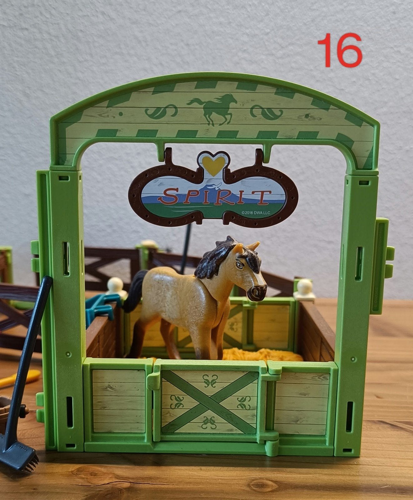 Playmobil Spirit met paardenbox, Ophalen of Verzenden, Gebruikt, Complete set, Figuren