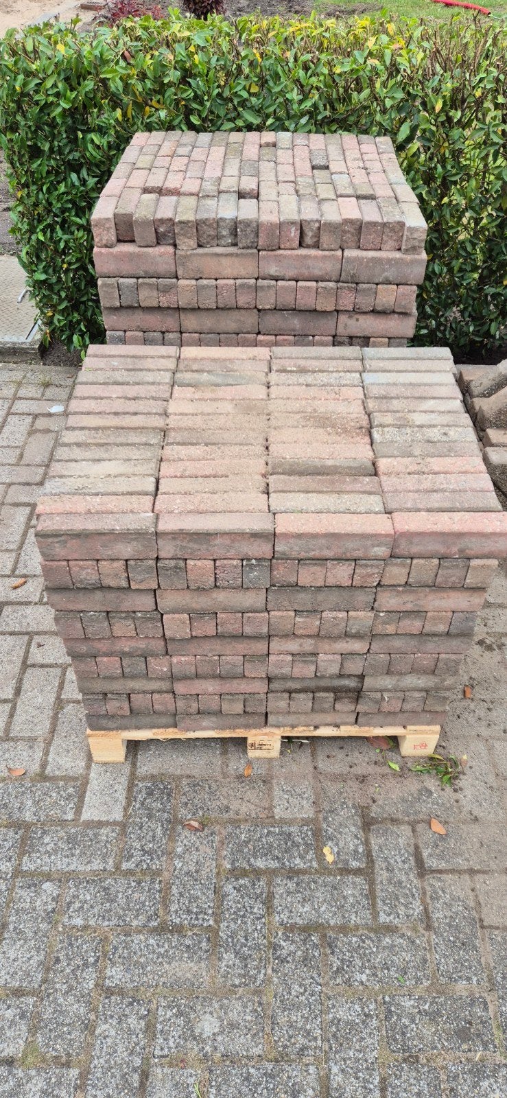 ⚠️️Gratis! 10 M2 sierbestrating + opsluitklinkers, Ophalen, Gebruikt, Beton, Klinkers