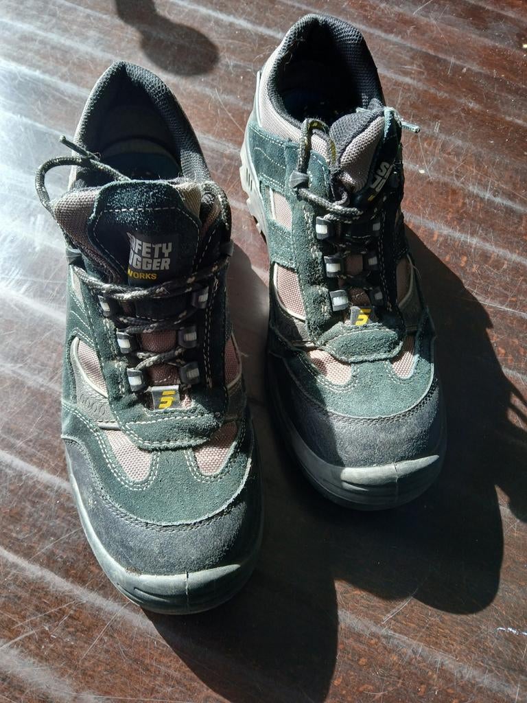 Werkschoenen maat 44, Ophalen, Zo goed als nieuw, Zwart, Werkschoenen