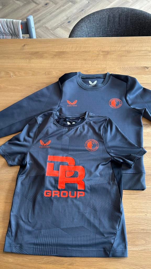 Feyenoord Castore trainingspak en shirt maat 134, Maat XS of kleiner, Ophalen of Verzenden, Gebruikt, Trainingspak