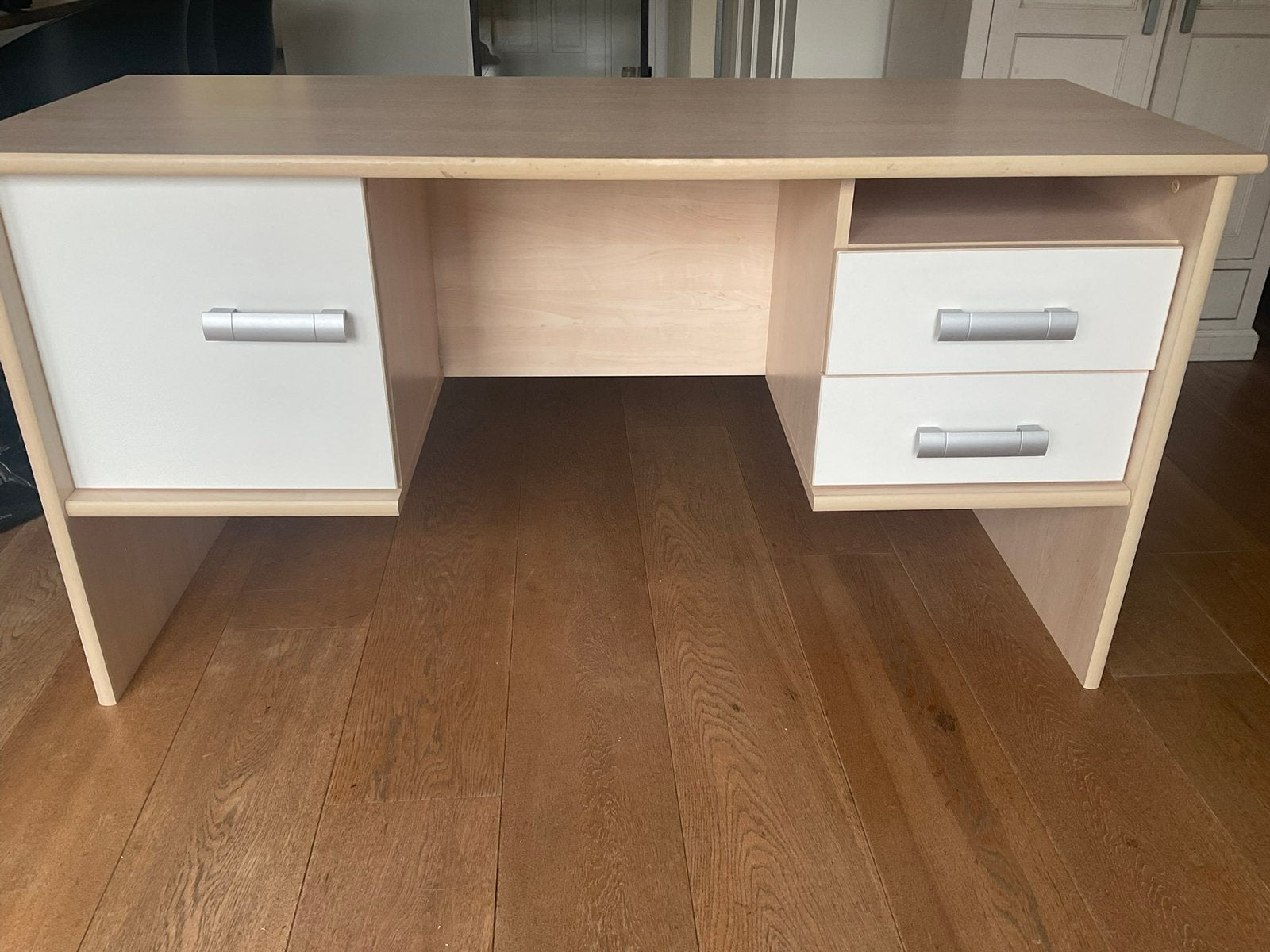 Te koop bureau, Ophalen, Gebruikt