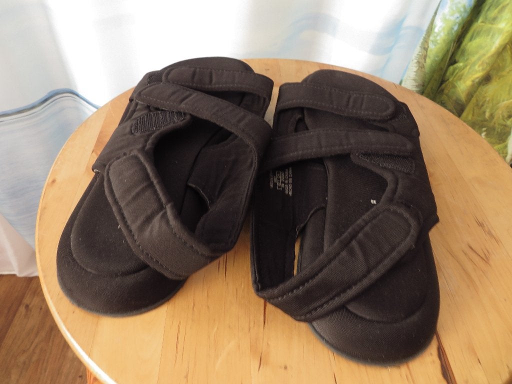 zwarte sandalen huisschoenen  klittenband mt 39 zara home, Sandalen, Zara, Zwart, Ophalen of Verzenden
