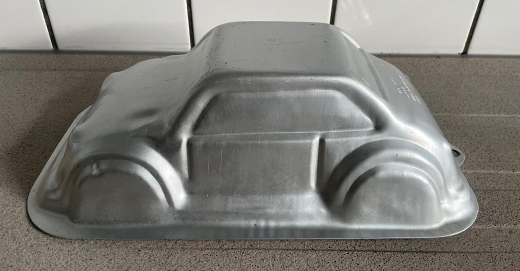 Vintage Winston Industries bakvorm auto volkswagen aluminium, Hobby en Vrije tijd, Taarten en Cupcakes maken, Ophalen of Verzenden