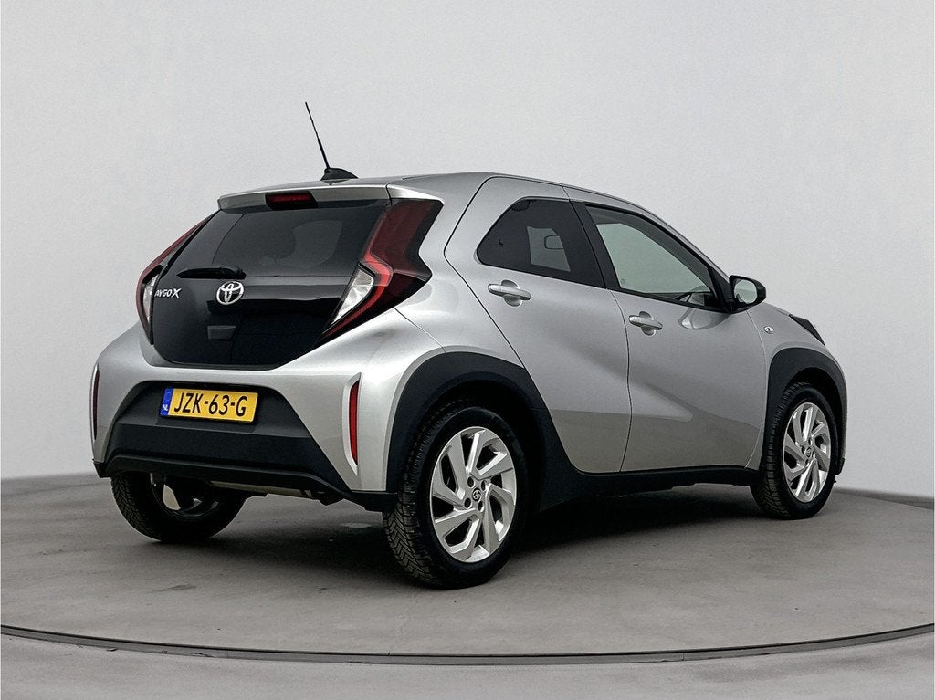 Toyota Aygo X 1.0 VVT-i MT first | Stoelverwarming | Parkeer, Auto's, Toyota, Stof, Gebruikt, 920 kg, 4 stoelen