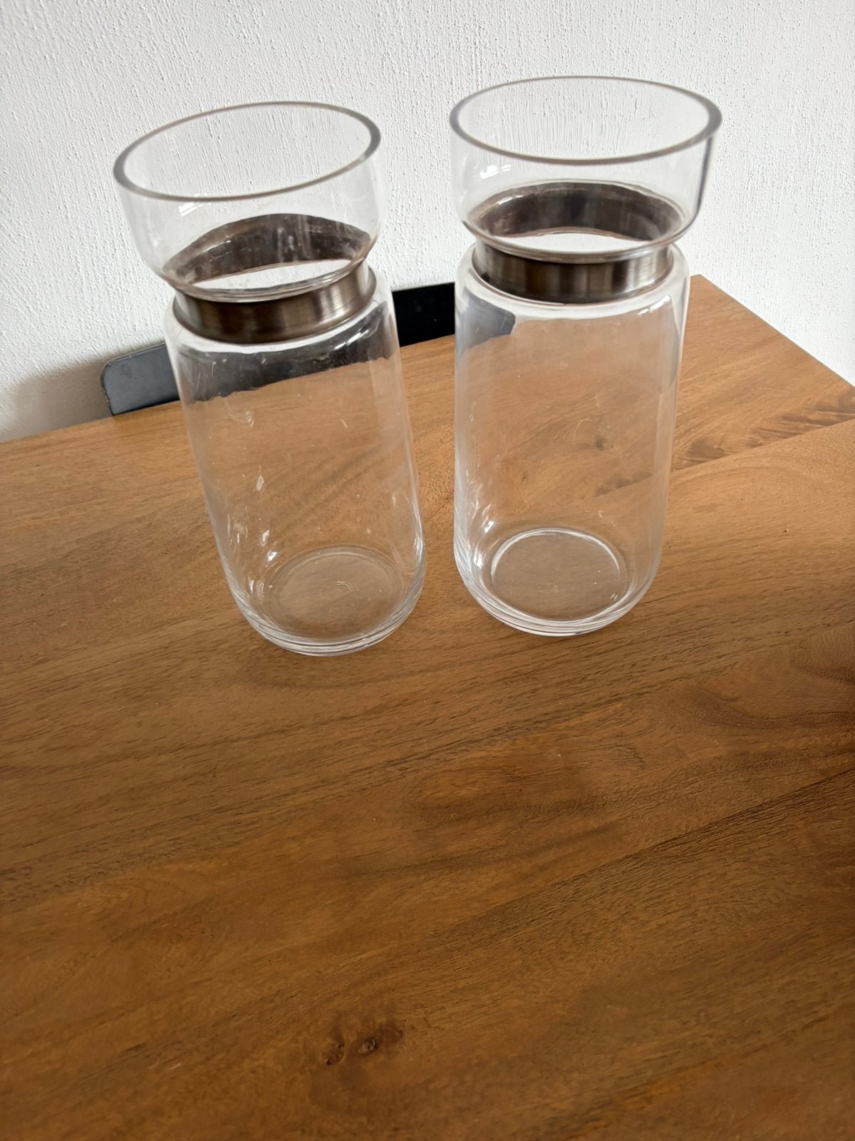 Set van 2 glazen vazen met metalen ring, Ophalen, Overige kleuren, Minder dan 50 cm, Glas