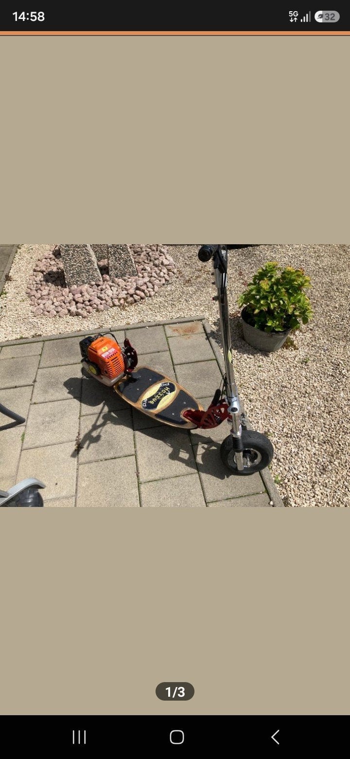 Benzine scooter met sportluchtfilter - Werkt goed!, Fietsen en Brommers, Ophalen of Verzenden, Gebruikt, Overige typen, Onbekend