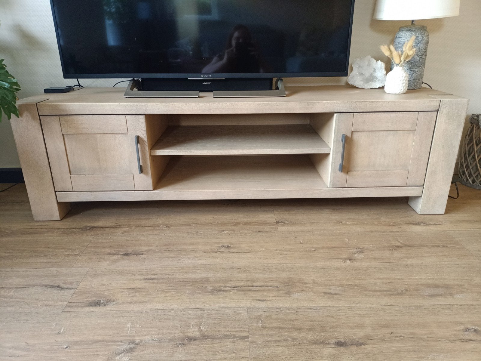 Massief eiken tv meubel 160 cm, Ophalen, Gebruikt, 150 tot 200 cm, Eikenhout