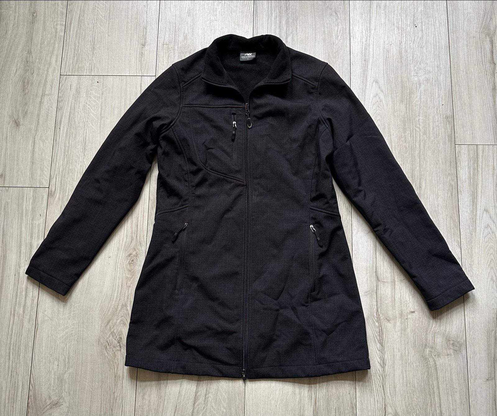 New Balance Zwarte Softshell Jas Maat M, Kleding | Dames, Ophalen of Verzenden, Zo goed als nieuw, Maat 38/40 (M), Zwart