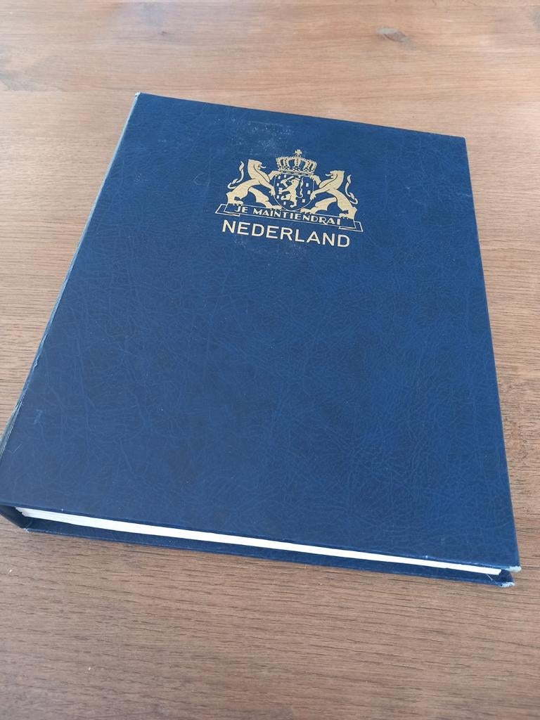 Nederland zeer goede verz 1876 t/m 1989 in importa album, Postzegels en Munten, Postzegels | Volle albums en Verzamelingen, Ophalen of Verzenden