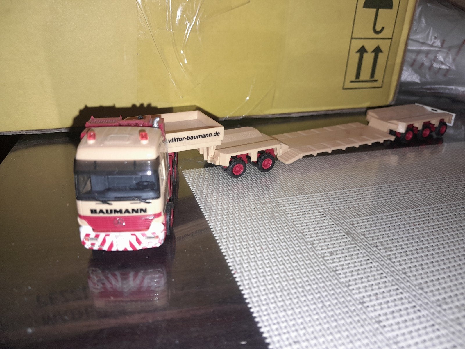 Baumann, Hobby en Vrije tijd, Modelauto's | 1:87, Ophalen of Verzenden, Bus of Vrachtwagen