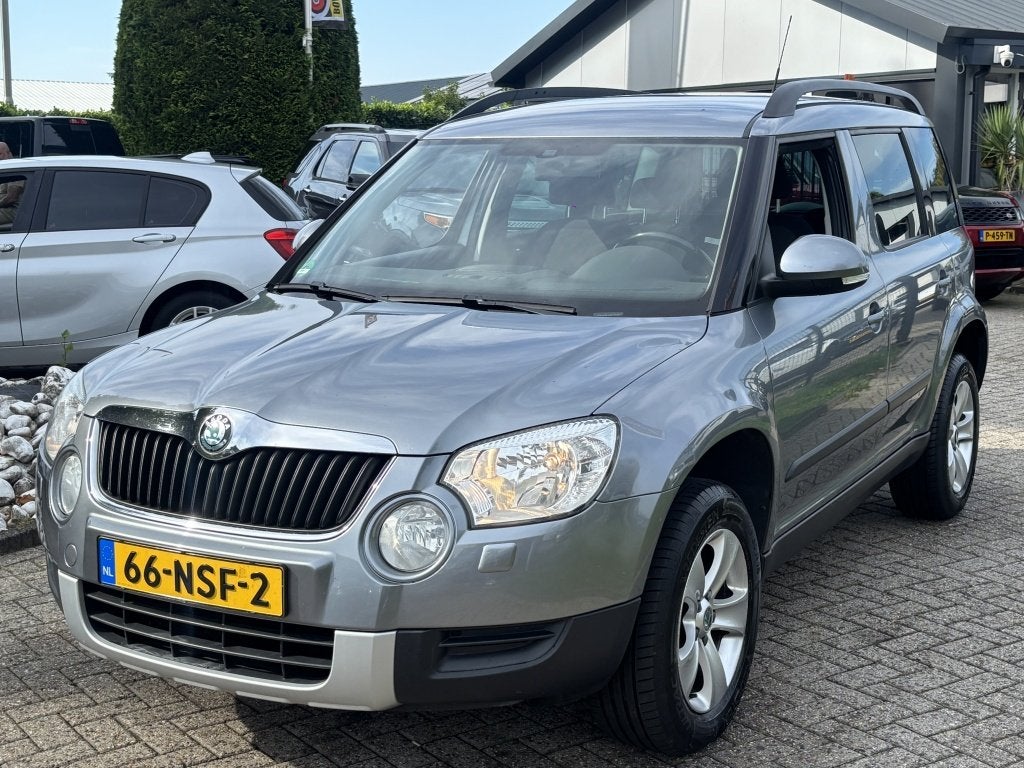 Skoda Yeti 1.4 TSI Benzine Ambition 2010 Trekhaak Sportvelge, Auto's, Euro 5, Gebruikt, 4 cilinders, Origineel Nederlands