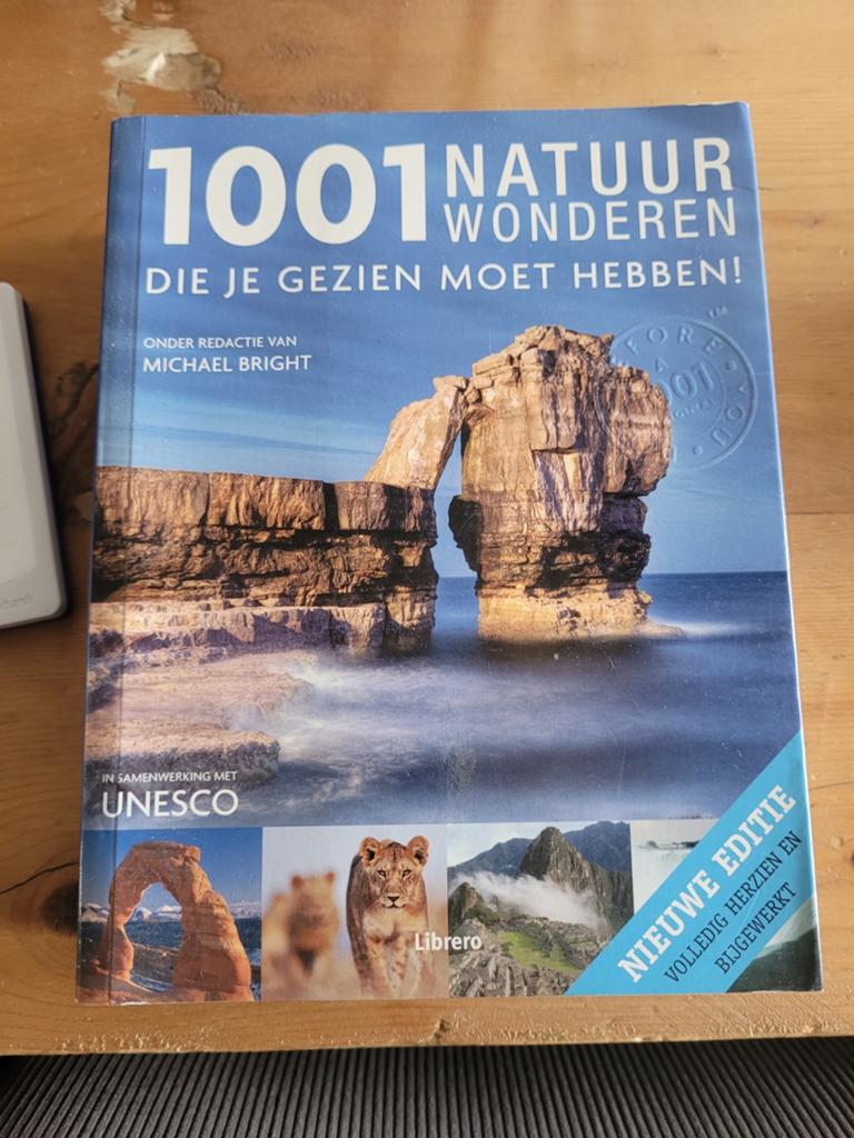 M. Bright - 1001 Natuurwonderen (Unesco), Boeken, Europa, Ophalen of Verzenden, Reisgids of -boek, M. Bright