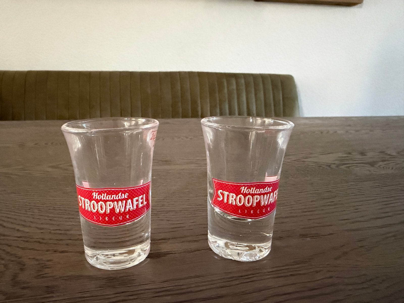 2 Hollandse Stroopwafel Likeur Shotglaasjes, Nieuw, Ophalen of Verzenden, Meerkleurig, Glas