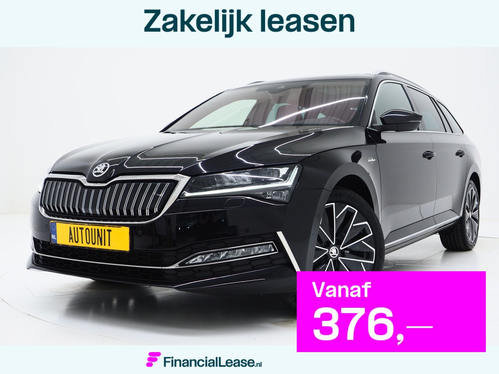 Skoda Superb Combi 1.4 TSI iV Laurin & Klement | Panoramadak, Gebruikt, Zwart, 4 cilinders, Hybride Elektrisch/Benzine