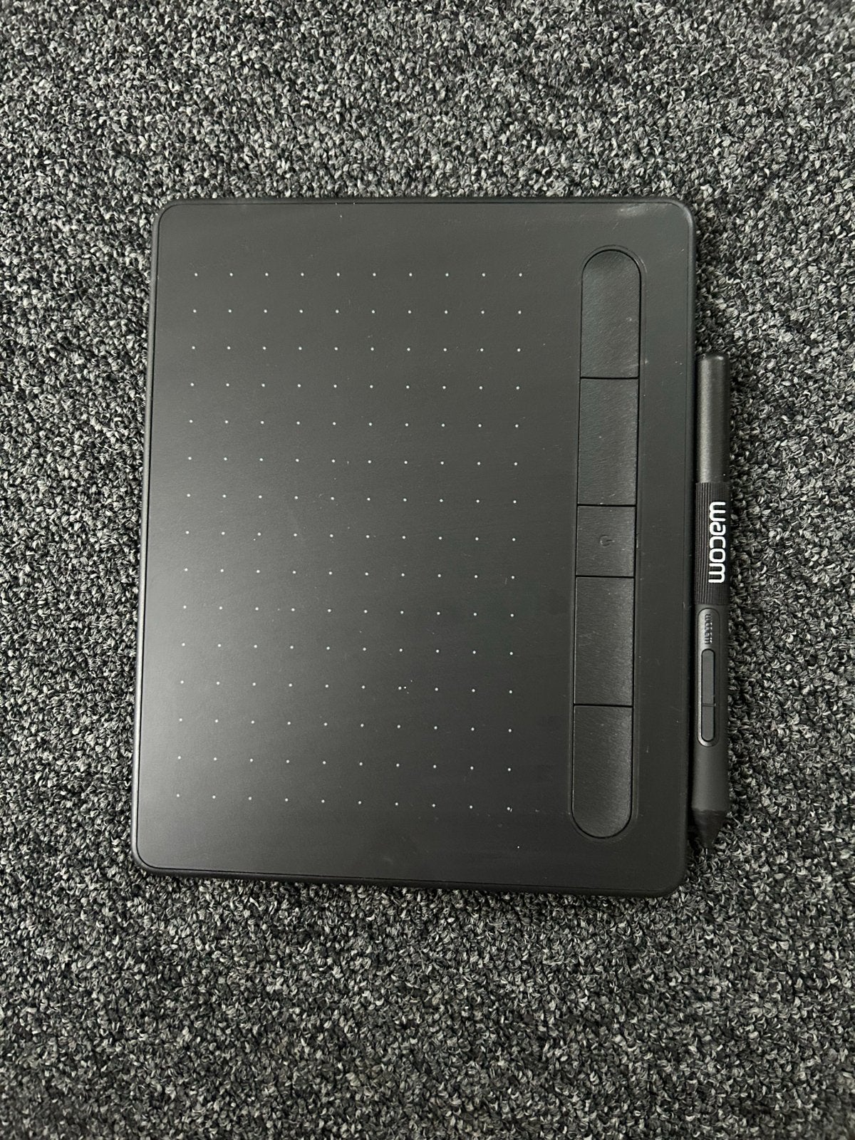 Wacom tekentablet met pen - Zo goed als nieuw, Ophalen of Verzenden, Zo goed als nieuw, Bedraad