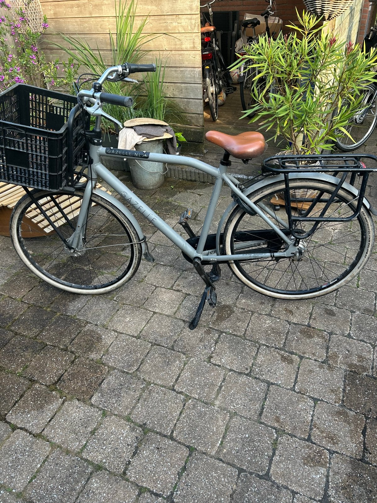 Gebruikte Gazelle fiets met mand en bagagedrager, Ophalen, Gebruikt, Gazelle, Versnellingen