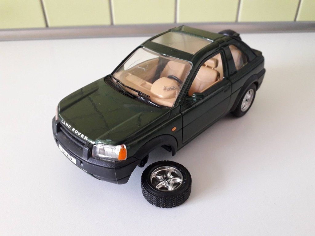 land rover freelander         bburago, Ophalen, Gebruikt, Bburago
