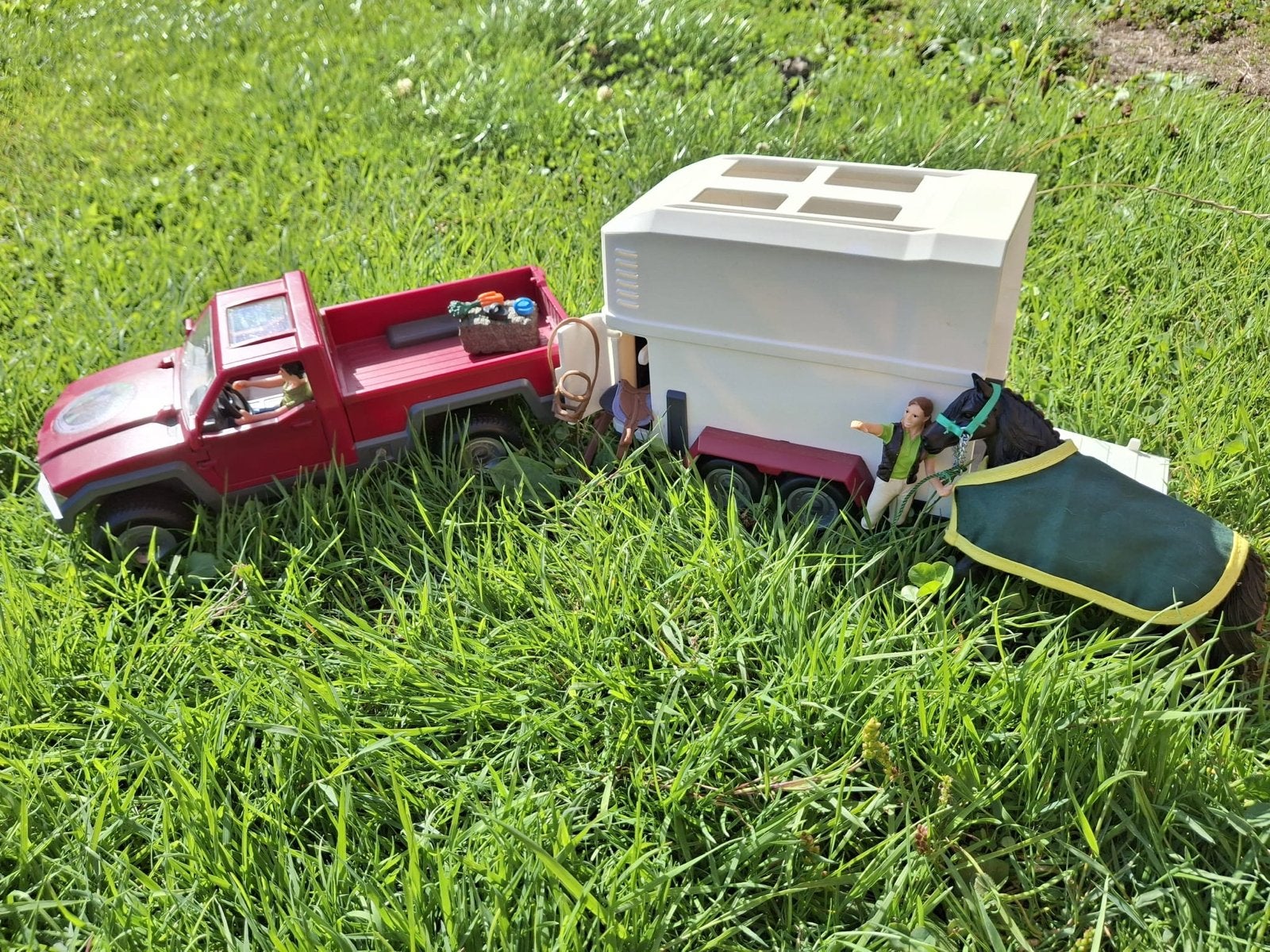 Schleich Pick-up met paardentrailer 42346, Ophalen of Verzenden, Zo goed als nieuw