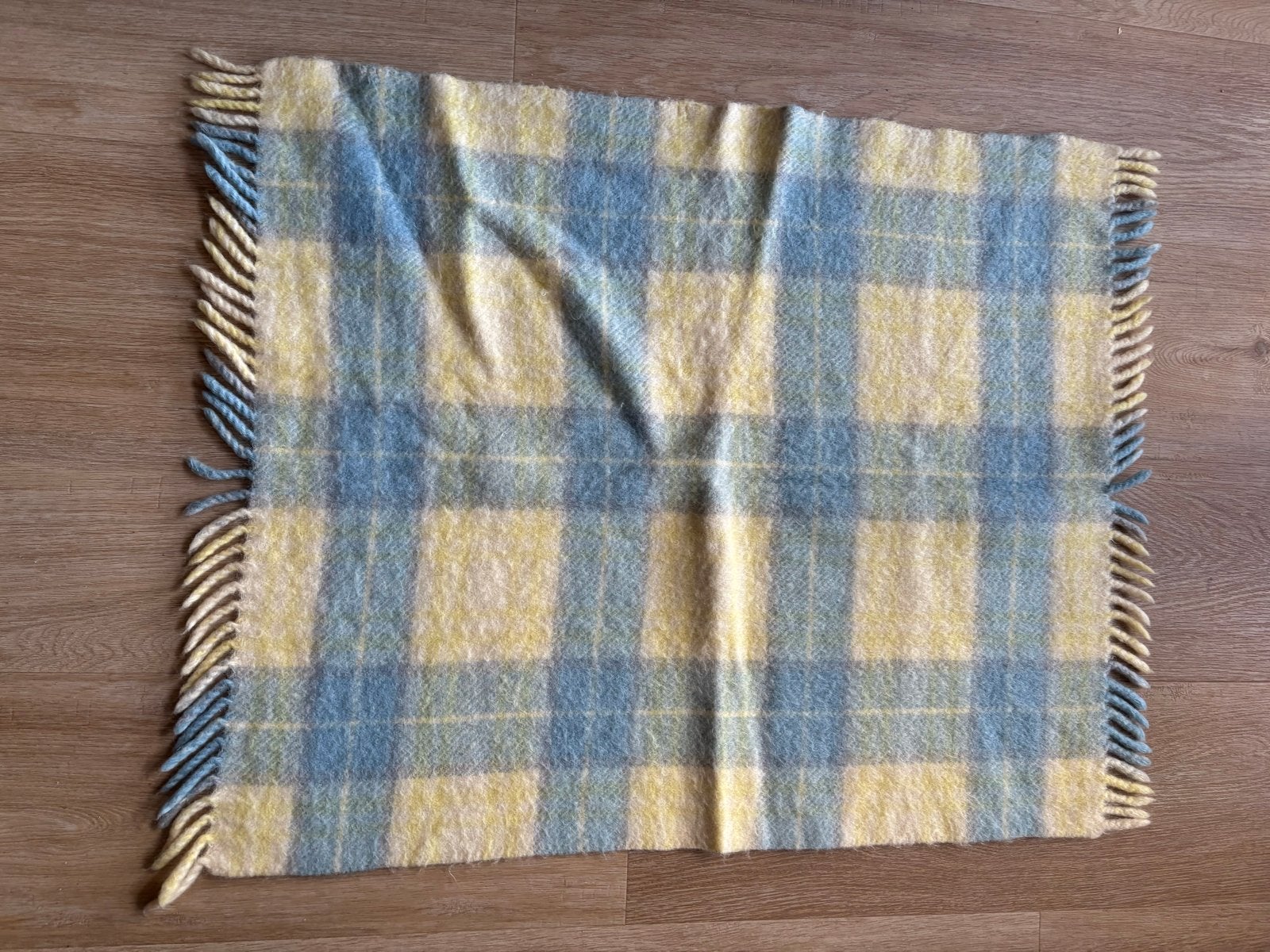 Vintage wollen baby deken, geel/blauw geruit, 96x71 cm, Ophalen of Verzenden, Gebruikt, Blauw, Deken