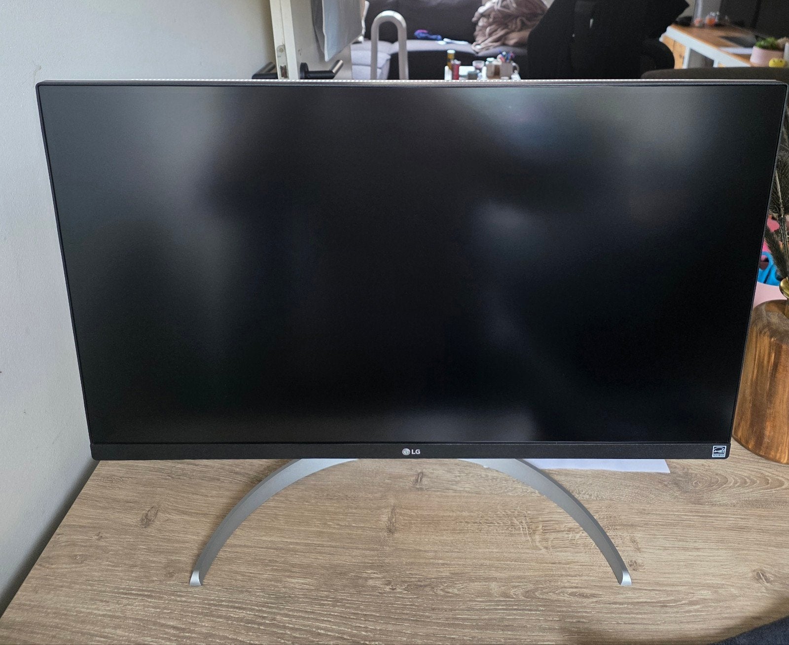 Te koop! LG 27UP85NP-W 27 inch 4K UHD Monitor, Ophalen, IPS, In hoogte verstelbaar, 5 ms of meer