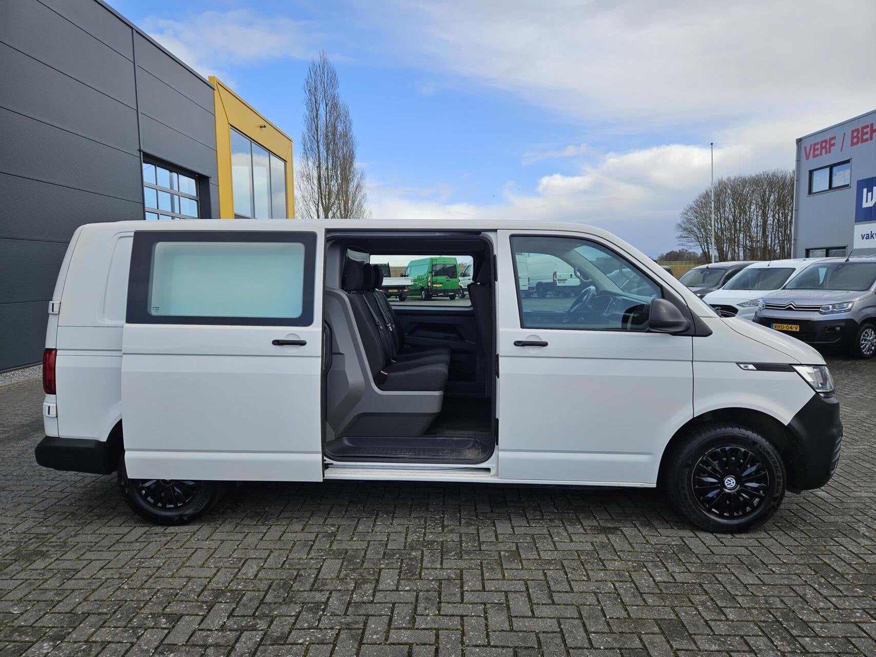 Volkswagen Transporter 2.0 TDI L2H1 Airco Navi Camera 110pk, Auto's, 13 km/l, Gebruikt, Euro 6, 4 cilinders