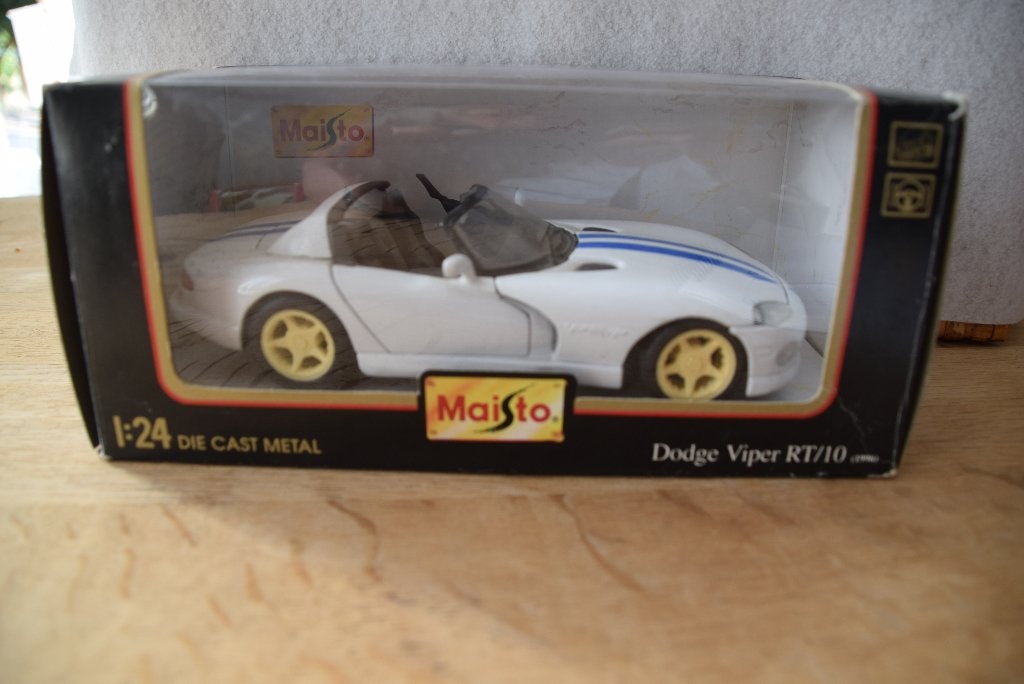 modelauto 1:24, Hobby en Vrije tijd, Ophalen of Verzenden, Zo goed als nieuw, Auto, Bburago