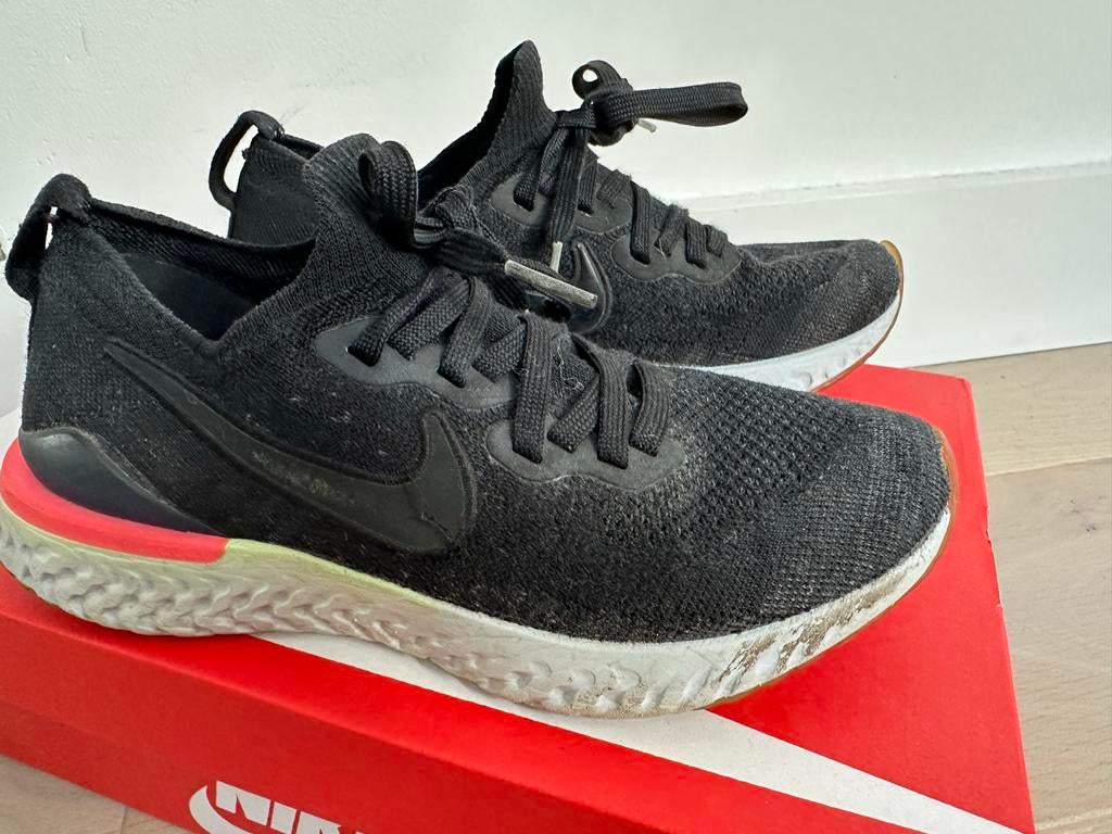 Nike Epic React sneakers - Maat 36,5, Zwart, Ophalen of Verzenden, Sneakers of Gympen, Gedragen