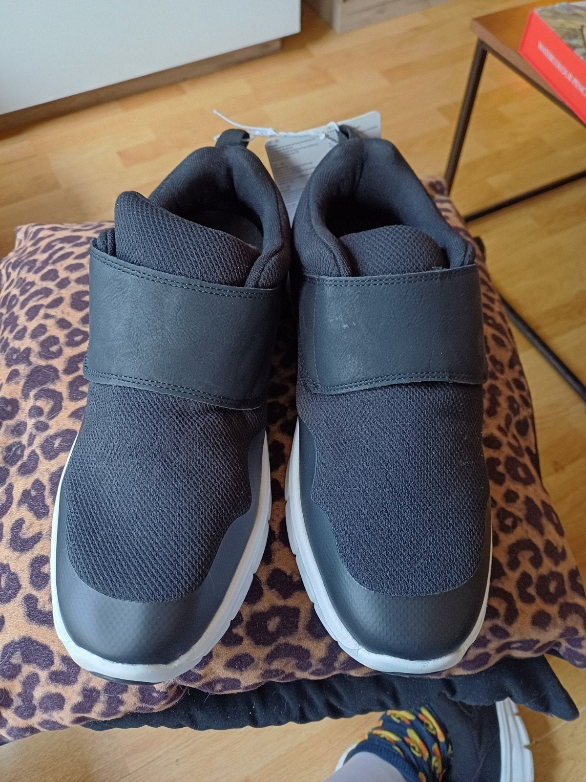 TE KOOP SPORTIVE INSTAPPERS NIEUW, Ophalen of Verzenden, Nieuw, Zwart, Loafers