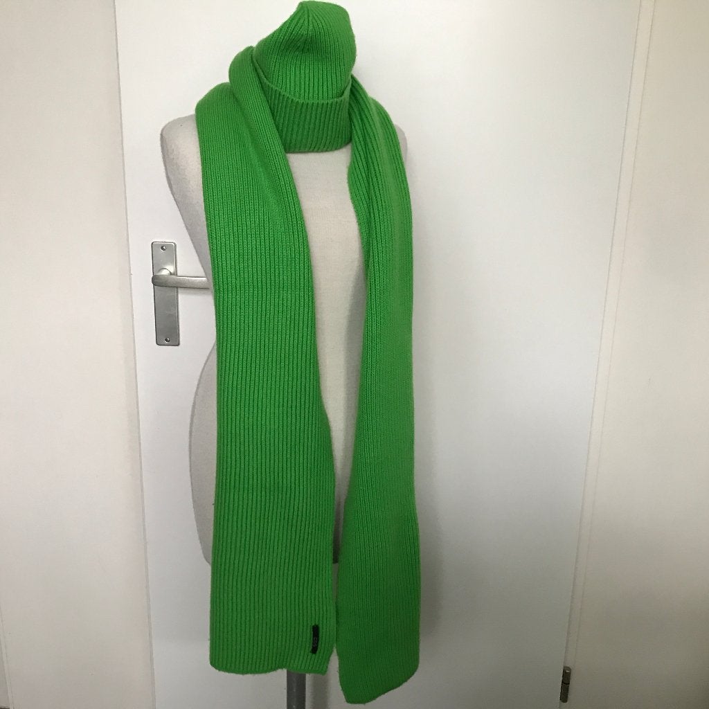 Cos kasjmier sjaal en muts groen, Verzenden, Zo goed als nieuw, Sjaal