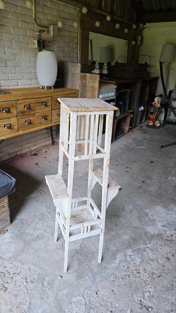 Brocante plantenstandaard - wit met karakteristieke slijtage, Ophalen