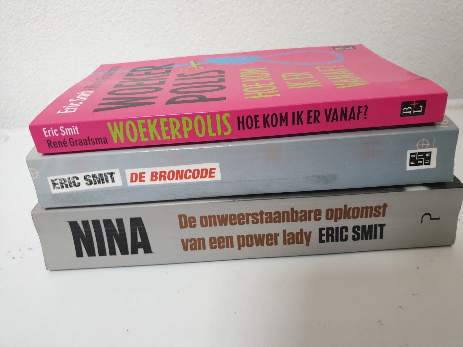 Boeken Eric Smit: Woekerpolis, De Broncode, Nina, Ophalen of Verzenden, Gelezen, Eric Smit