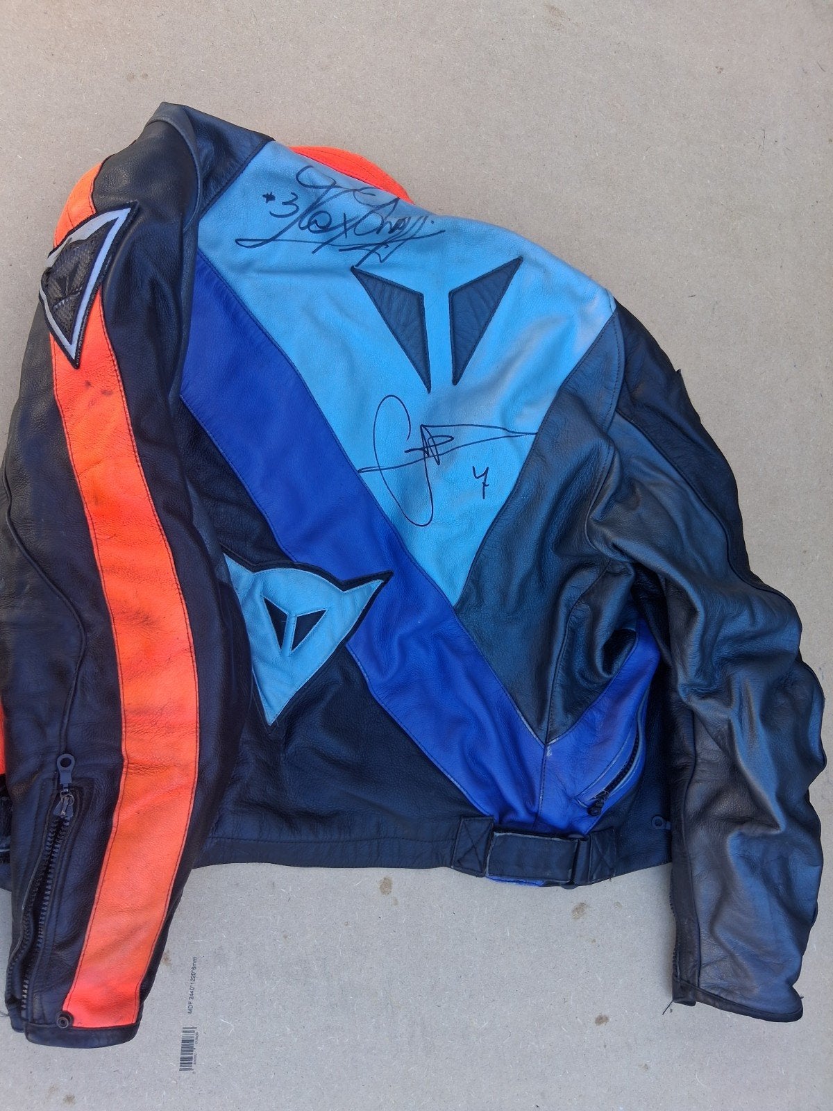 Vintage motorjas gesigneer Max Biaggi & Carlos Checa, Ophalen, Gebruikt, Motoren
