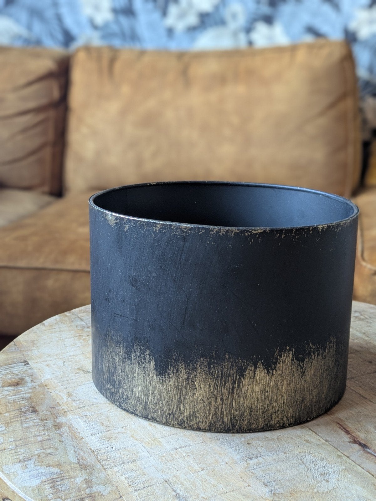 Zwarte metalen lampenkap met gouden accenten, Ø 25,5 cm, Gebruikt, Zwart, Rond, Ophalen