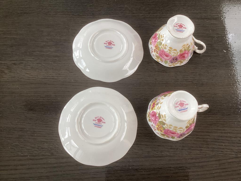 Royal Albert Bone China "Serena" Kop en Schotel Set (2), Ophalen