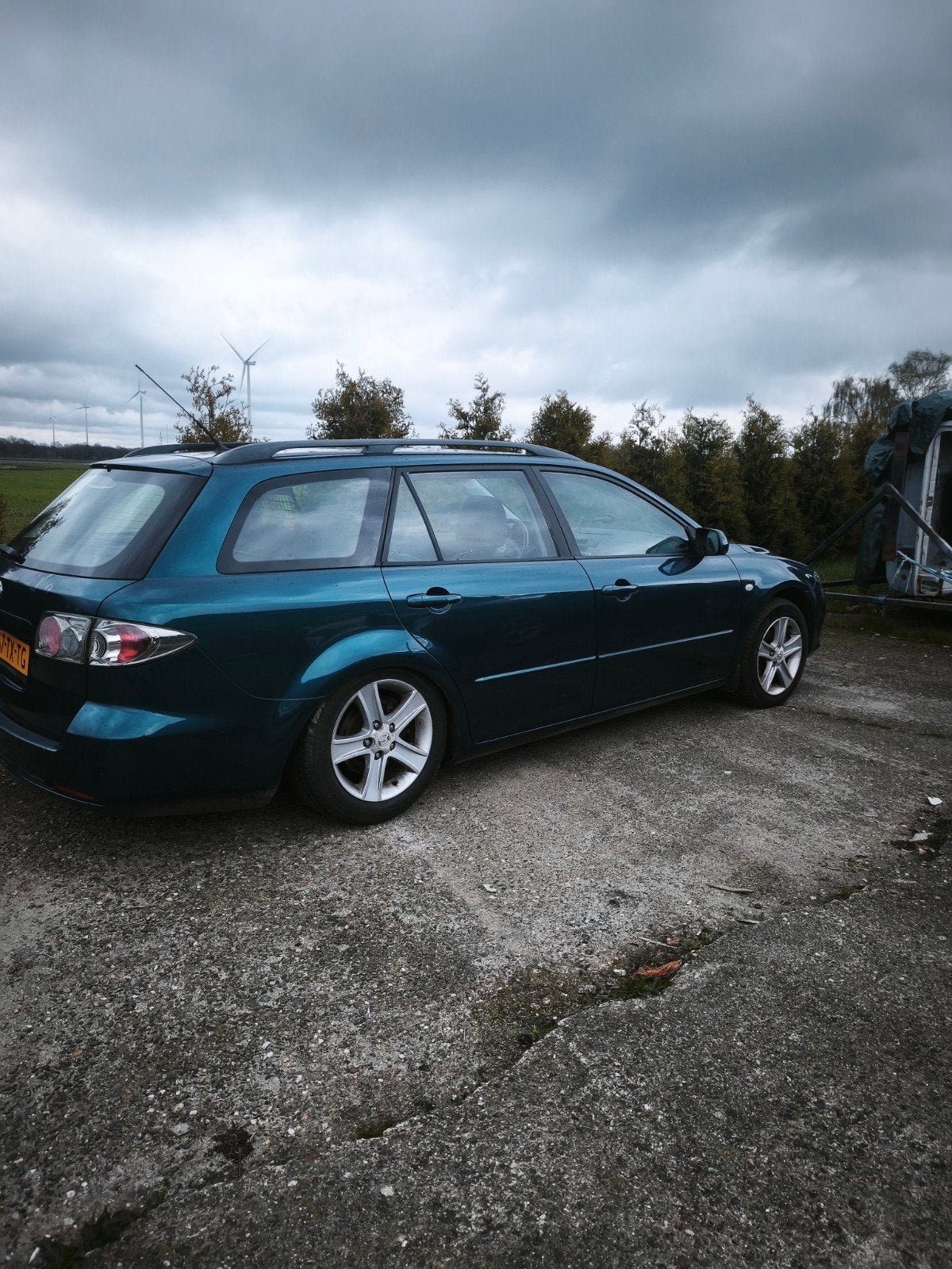Mazda 6 2.0 Sportbreak 2007 SVT (Lees beschrijving), 1345 kg, Zwart, 4 cilinders, Blauw