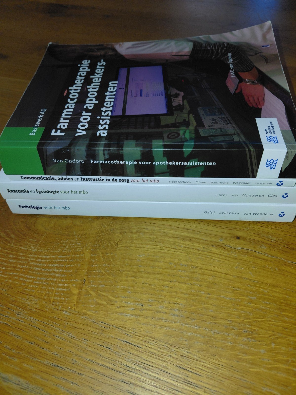 Boeken voor opleiding apothekersassistent (ook los), Boeken, Ophalen of Verzenden, Zo goed als nieuw, MBO