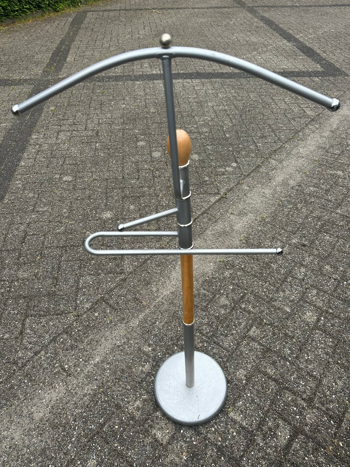 Metalen dressboy met houten accenten, Ophalen, Gebruikt, 100 tot 150 cm, Metaal