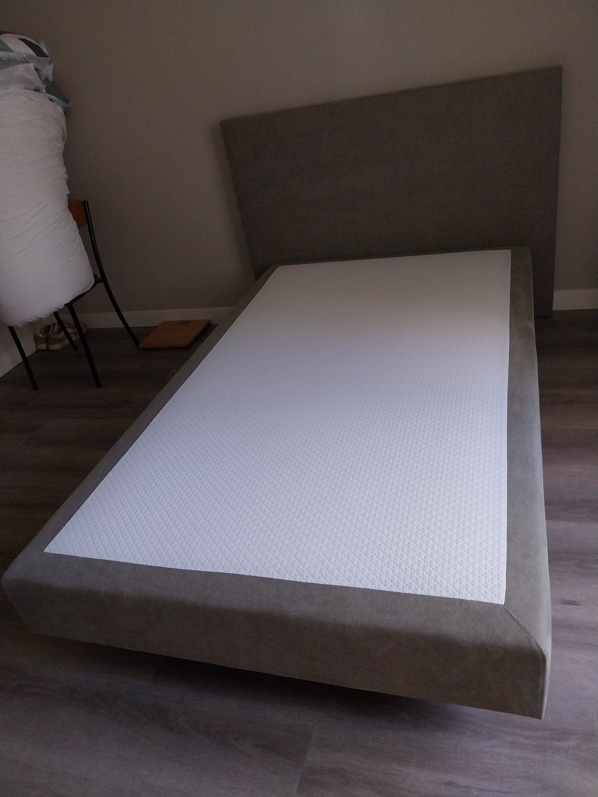 Eenpersoons boxspring met hoofdbord en nachtkastje, Gebruikt, 90 cm, Eenpersoons, Ophalen of Verzenden