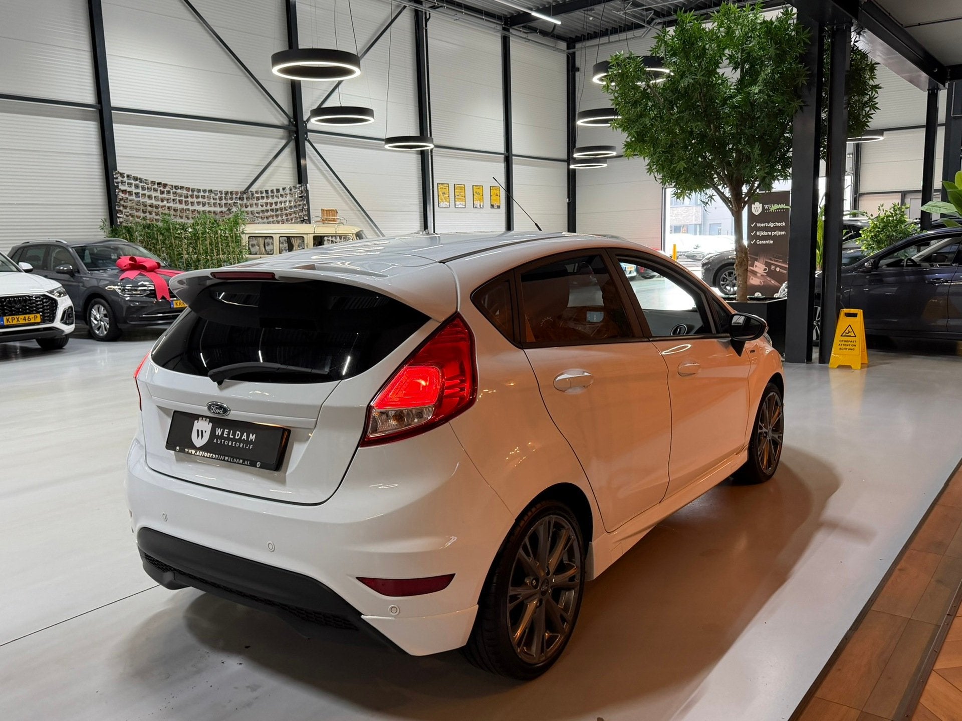 Ford FIESTA 1.0 EcoBoost ST-Line|Sportpakket|LED|PDC|Climate, Voorwielaandrijving, Met garantie (alle), Bedrijf, Handgeschakeld