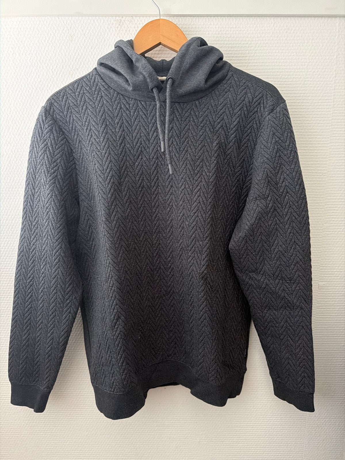 Madness hoodie maat M, Ophalen of Verzenden, Zo goed als nieuw, Maat 48/50 (M), Grijs