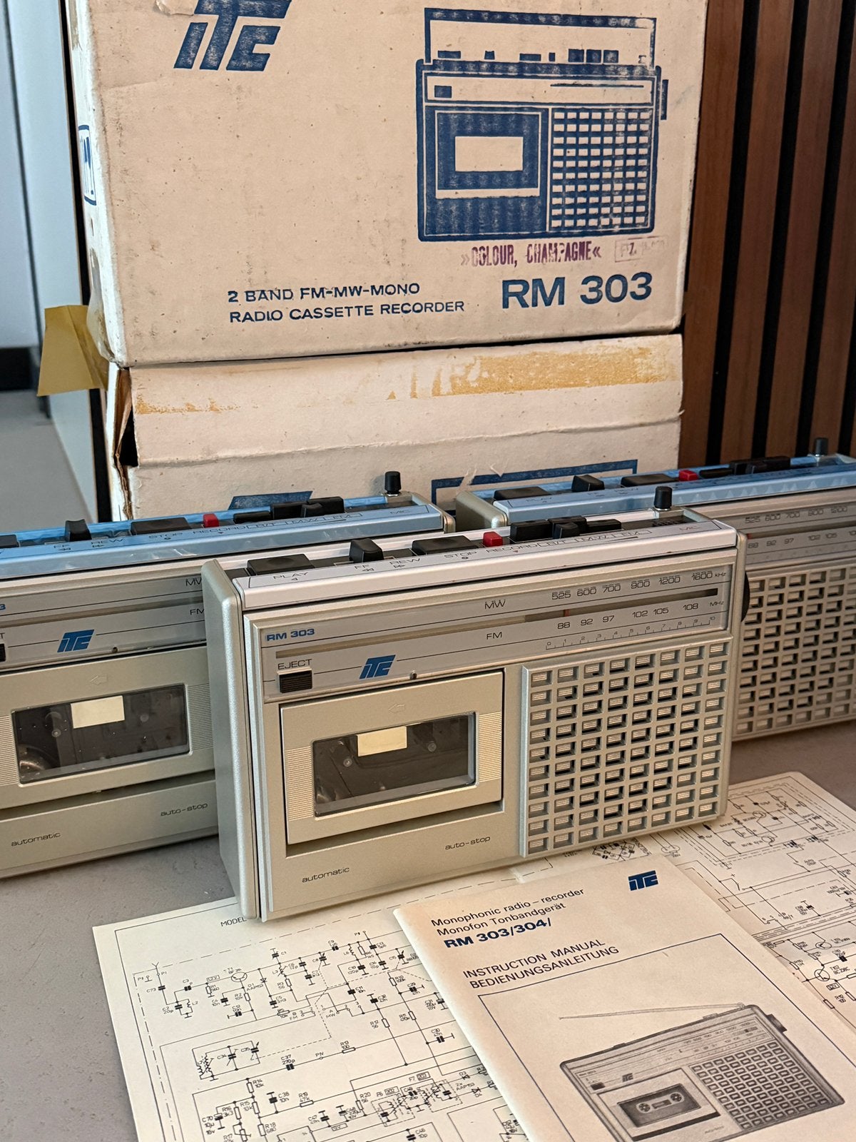 3 x radio casette new old stock, Audio, Tv en Foto, Radio's, Ophalen of Verzenden, Nieuw, Radio